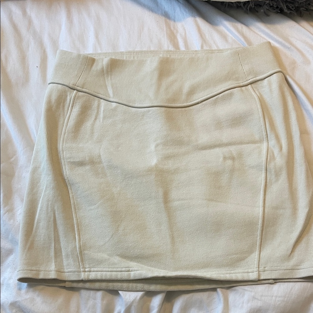 Lululemon Athletica Cream Mini Skirt